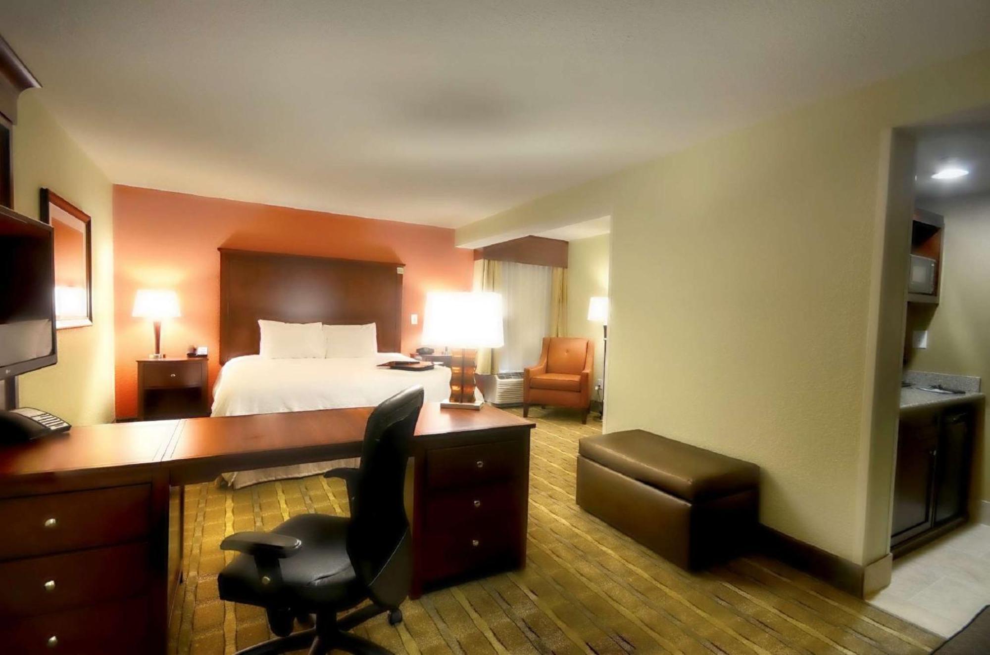 Hampton Inn & Suites Тифтон Экстерьер фото