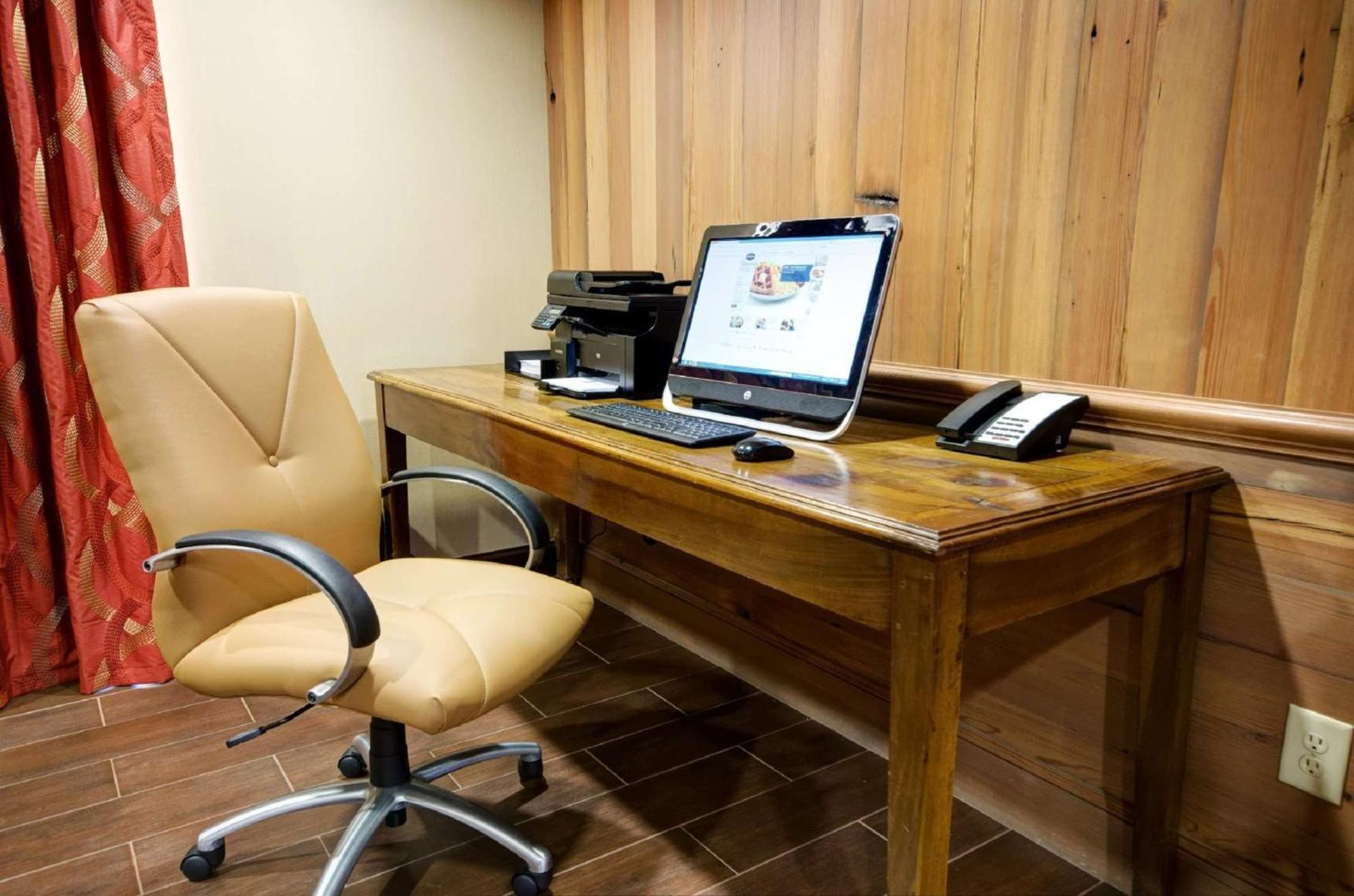 Hampton Inn & Suites Тифтон Экстерьер фото