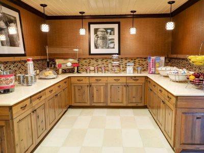 Hampton Inn & Suites Тифтон Экстерьер фото